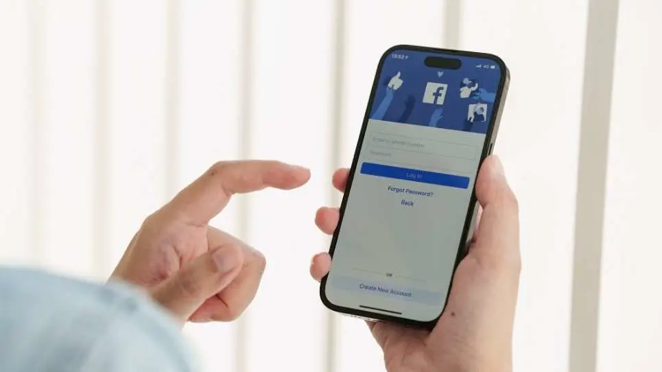 How to Deactivate Facebook on iPhone in 2023